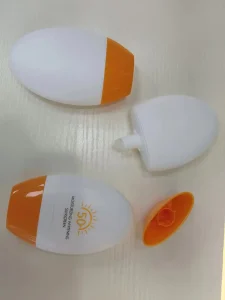 Private label waterproof sunscreen manufacturing line showing custom reef-safe SPF 50 batches ready for bulk wholesale and brand labeling – trusted supplier for water-resistant formulas